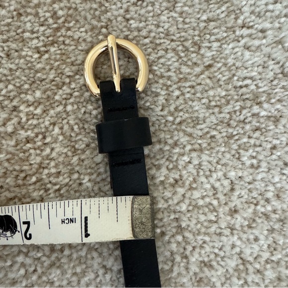 Ann Taylor Med Black Leather Belt with Gold Accent - Picture 4 of 5